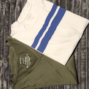 Torrid size 1 short sleeve shirts